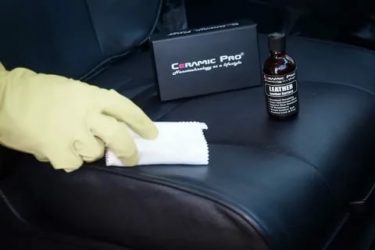 Чем обрабатывать кожаный салон автомобиля?