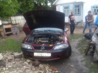 Что лучше опель вектра б или приора?