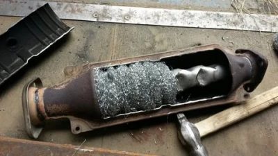 Для чего нужен пламегаситель вместо катализатора?
