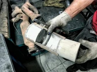 Для чего удаляют катализатор на автомобиле?