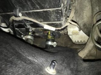 Где находится краник печки на приоре?
