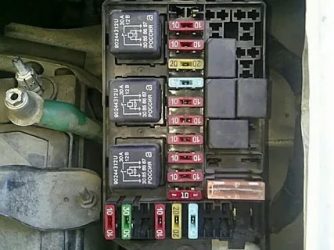 Где находится предохранитель бензонасоса на матизе?