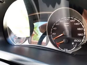 Как отполировать приборную панель автомобиля?