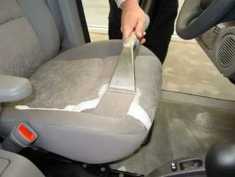 Как почистить обивку салона автомобиля своими руками?