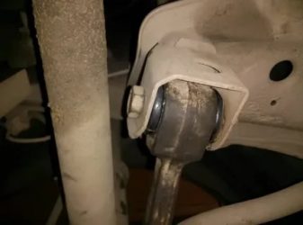 Как поменять задние сайлентблоки на калине?