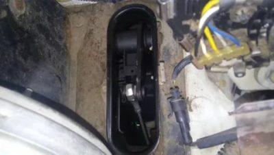Как снять педаль сцепления на приоре?