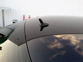 Как снять плавник с крыши автомобиля?