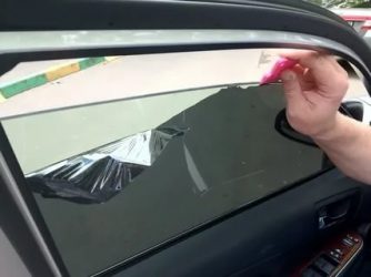 Как удалить старую тонировку со стекла автомобиля?