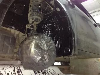 Какой мастикой лучше обработать арки автомобиля?