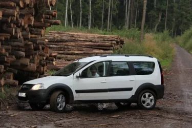 Ларгус или ларгус кросс что выбрать?