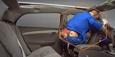 Нужно ли пристегиваться на площадке?