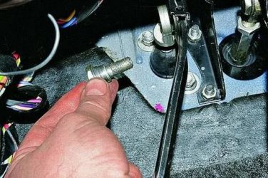 Регулировка педали сцепления газ 3110