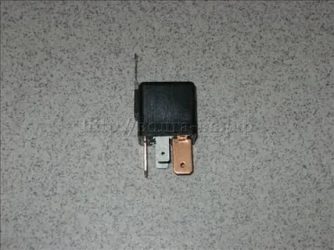 Реле стартера газель 402 где находится?