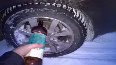 Замерзли колодки ручного тормоза что делать?